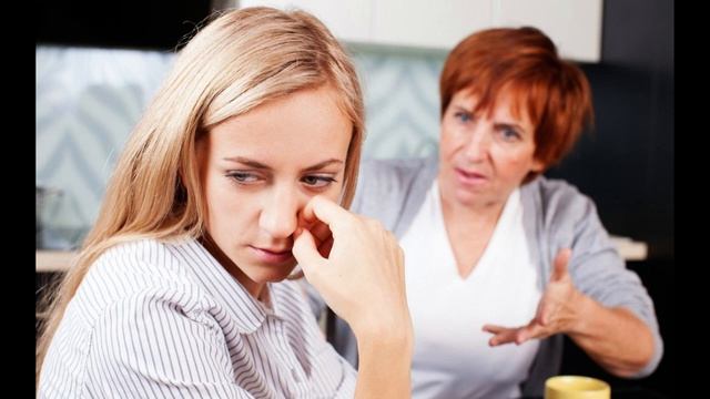 Свекрови не понравилась будущая невестка и она решила избавиться от неё. смотреть онлайн