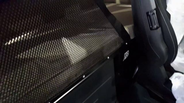 Провел осмотр китайских тягачей Mercedes Actros и FAW