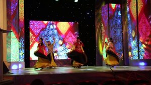 Студия танца "GuzelDance". Танец с платками.
