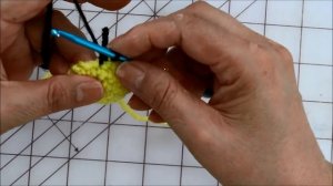 How to crochet a Mini-Minion inspired by amigurumi (Video 1) - Yolanda Soto Lopez