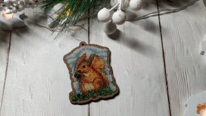 Вышитые ёлочные игрушки / Моя небольшая (пока) коллекция + наша ёлка / Вышивка крестом