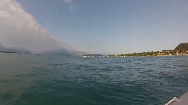 Schlauchboot, Motorboot mit Aussenborder Honda Bf 20PS am Gardasee смотреть онлайн