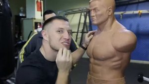 Куда надо бить чтобы вырубить с одного удара