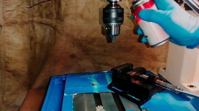 2М112. Установка сверлильного патрона на конус шпинделя. Проверка на биение. Первая стружка! смотреть онлайн