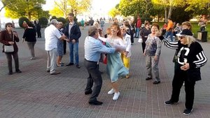 14.05.21 - Танцы на Приморском бульваре - Севастополь - День ЧФ России - Сергей Соков