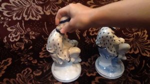 Найди отличия. Фарфоровые статуэтки. Моя новая статуэтка. Старая Гжель. Конькобежка.