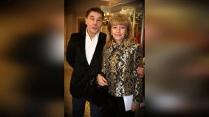 ВЫ НЕ ПОВЕРИТЕ КАКАЯ ШИКАРНАЯ ЖЕНА У СЕРГЕЯ МАКОВЕЦКОГО - БИОГРАФИЯ АКТЕРА