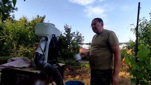 Заготавливаем хелат железа | Опрыскиваем яблони от болезни | Champion PS 257.