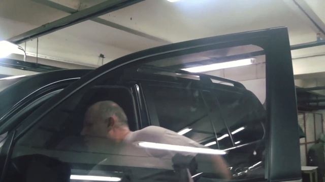 Toyota LC200 Обзор лучшего дополнительного оборудования для города и дальних поездок. смотреть онлайн