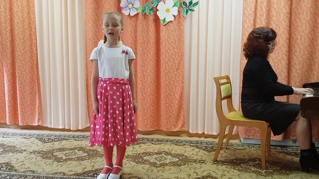 Руцкая Любовь. "Колобок" муз. Г.Струве, сл.В.Татаринова смотреть онлайн