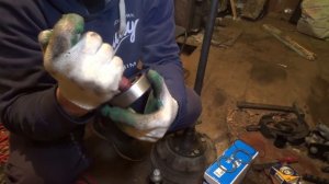 Поменял подшипник полуоси на НИВЕ.21213