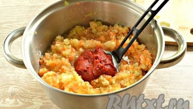 Кабачковая икра с томатной пастой и чесноком на зиму