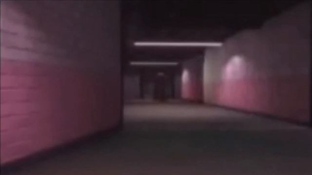 Мишка фредди бежит к камере смотреть онлайн