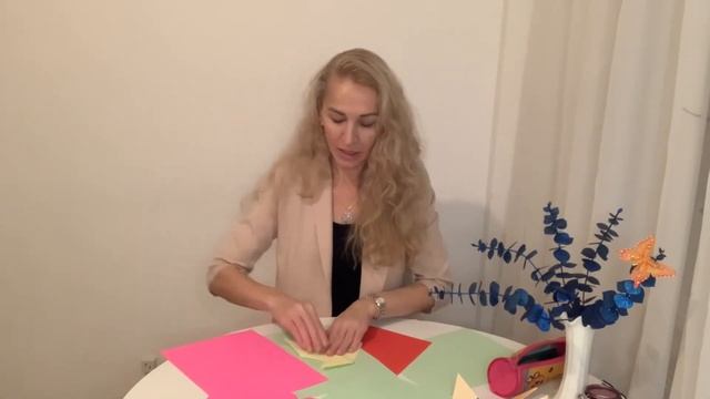 Ирина Михайлова Развивашки Делаем танцующих человечков в технике оригами 6+