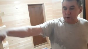Непредвиденное падение при покраске вагонки