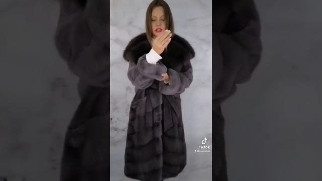 ?Шуба из норки Nafa? лаванда смотреть онлайн