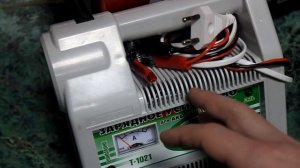 Какой зарядкой можно заряжать АКБ прям на машине?