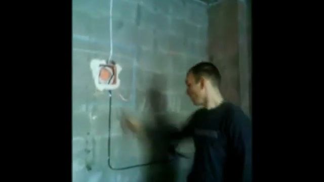 Место под ТВ при наружной укладке кабеля смотреть онлайн