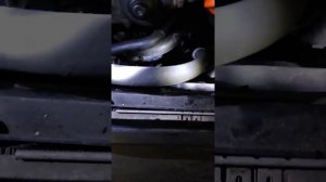 Замена натяжного ролика доп оборудования wag пассат B6дизель