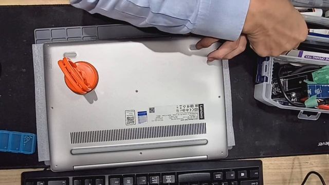 Lenovo Ideapad 330S 14IKB 分解1 Disassembly смотреть онлайн