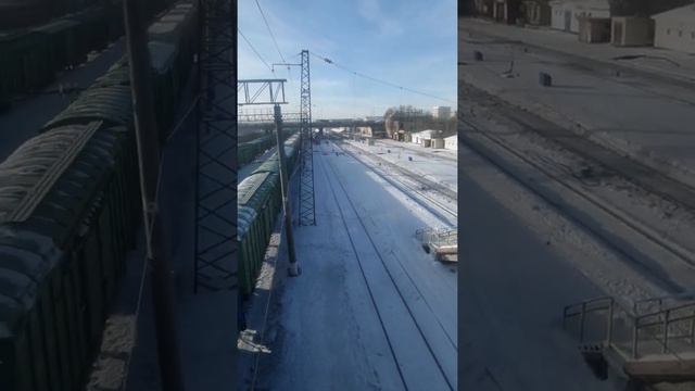 Лес идёт на юг, поезд Караганда-Петропавловск пойдёт по расписанию - говорит Карагандинец на мосту