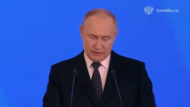 Владимир Путин о подготовке и трудоустройстве профессиональных кадров для российской экономики.