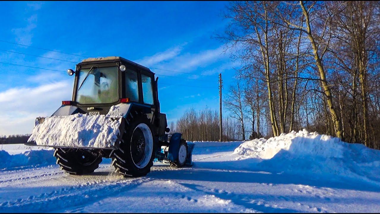 Работаю на тракторе МТЗ-82.1.Чищу и расширяю дороги от снега! смотреть онлайн