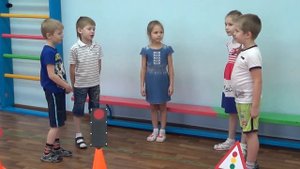 Сценка по ПДД "На дороге не играй!"