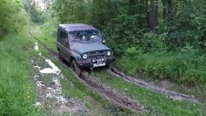На что способен УАЗ на СТОКОВОЙ резине и ВОЕННЫХ МОСТАХ по глине