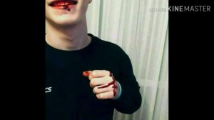 Она в мерсе в айфоне день девятсот звонков ей кто то звонит