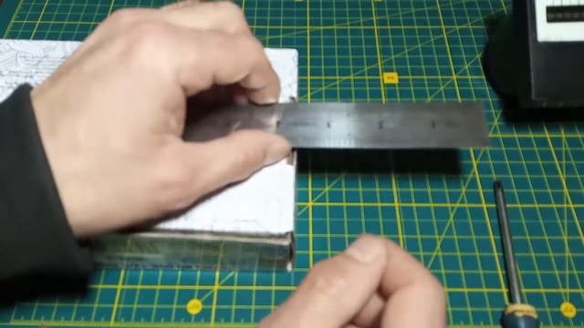 Редкий измерительный Прибор на основе механического резонанса для измерения частоты