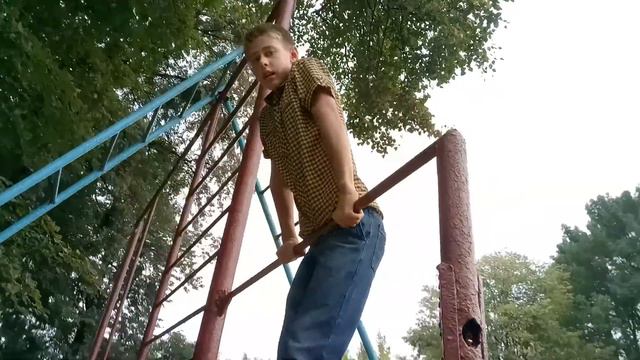 Как нужно делать выход на одну, и как не нужно смотреть онлайн