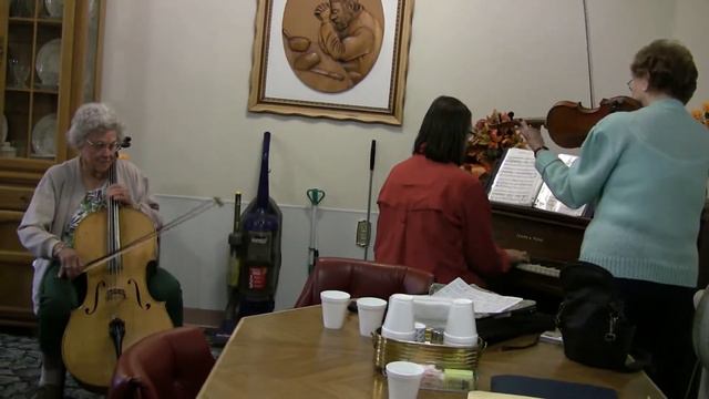Aldene plays Minuet in G by memory, Presque Isle, ME, 10/07/11