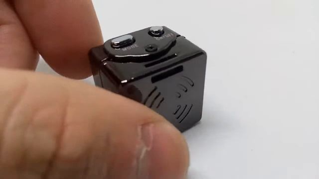 Мини камера SQ8 видео обзор