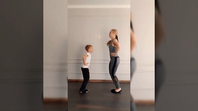 Танец "Ну и мамы тоже" смотреть онлайн