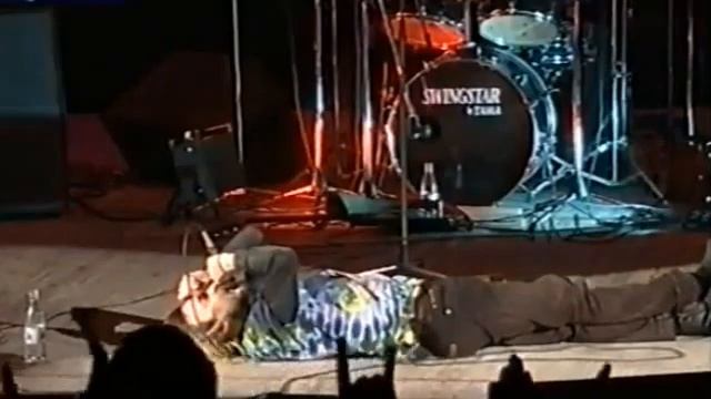 Летов ЛЕЖИТ И КРИЧИТ смотреть онлайн