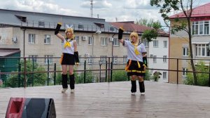 Рейти и Нейсти - Вокалоиды Рин Кагамине и Лен Кагамине