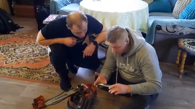 НА ОБЕД ГОТОВЛЮ БОРЩ С ГАЛУШКОЙ.РЕБЯТА БЕЗ ДЕЛА НЕ СИДЯТ. смотреть онлайн