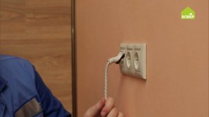 Как сделать так, чтобы приборы не выскакивали из розетки?