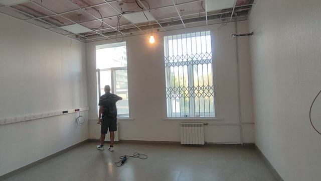 Раздвижные решётки на окна в прокуратуре Москвы.