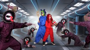 НАПАДЕНИЕ СИРЕНОГОЛОВЫХ в Among Us! Игра в стиле СЕРИАЛА ЭМИЛИ! Ты ПРЕДАТЕЛЬ или СИРЕНОГОЛОВЫЙ?!