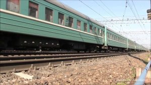 Электровоз ЧС2Т-1003 с поездом Санкт-Петербург — Астана