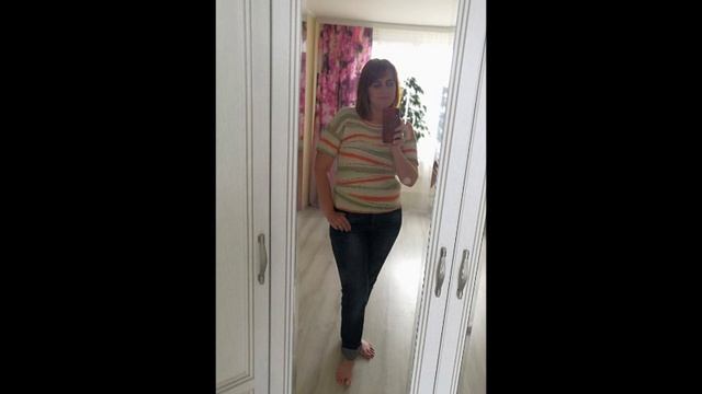 Вязаная футболка спицами..wmv