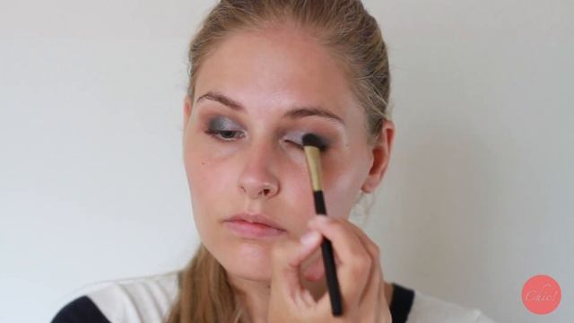 Easy Breezy Smokey Eyes смотреть онлайн
