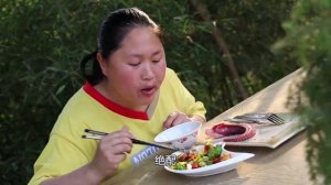 300元5斤八爪魚，胖妹做白灼和醬爆各半，一个人的晚餐真丰富！【陈说美食】