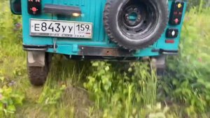 ЛУАЗ 969 М против SUZUKI ESCUDO (битва по правилам леса!) スズキエスクード