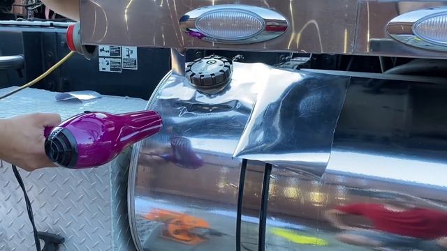 Обтягиваем Бак виниловой плёнкой￼ vinyl wrap Kenworth W9
