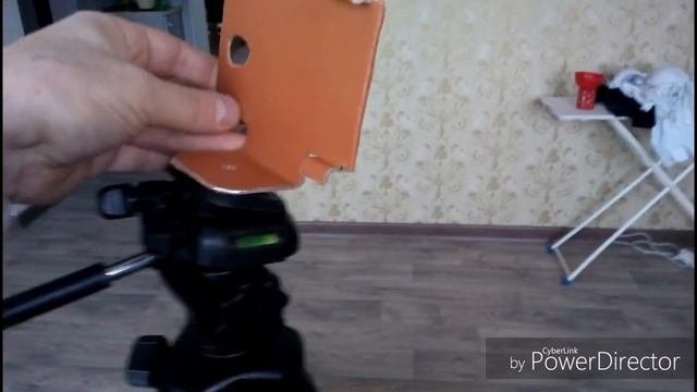 Как закрепить смартфон на штативе  !