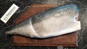 Лакедра в духовке с луком и зеленью на праздничный стол