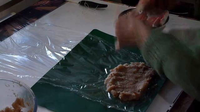 Рыбные колбаски с крабовыми палочками.